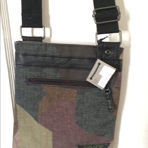 Dakine “Jive” Crossbody Bag Perfect Travel Size